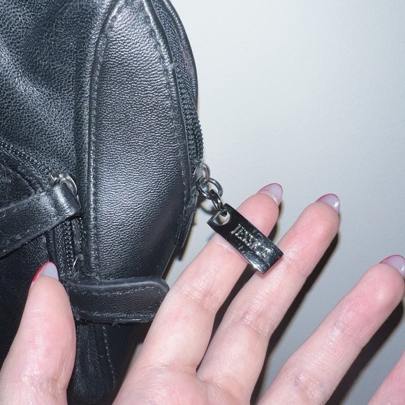 COPY - Authentic Vintage Leather shoulder bag - Picture 2 of 5